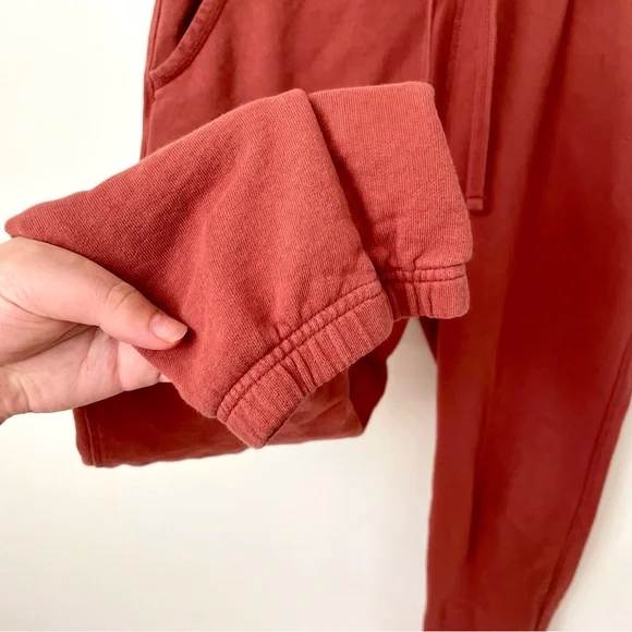 Pact Organic Cotton Jogger Sweatpants Burgundy - Picture 5 of 8